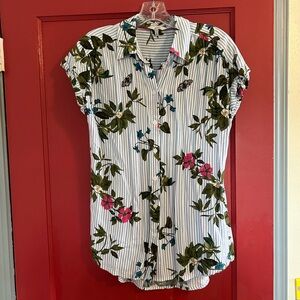 Beautiful Floral and Butterfly Stripe Button Down!